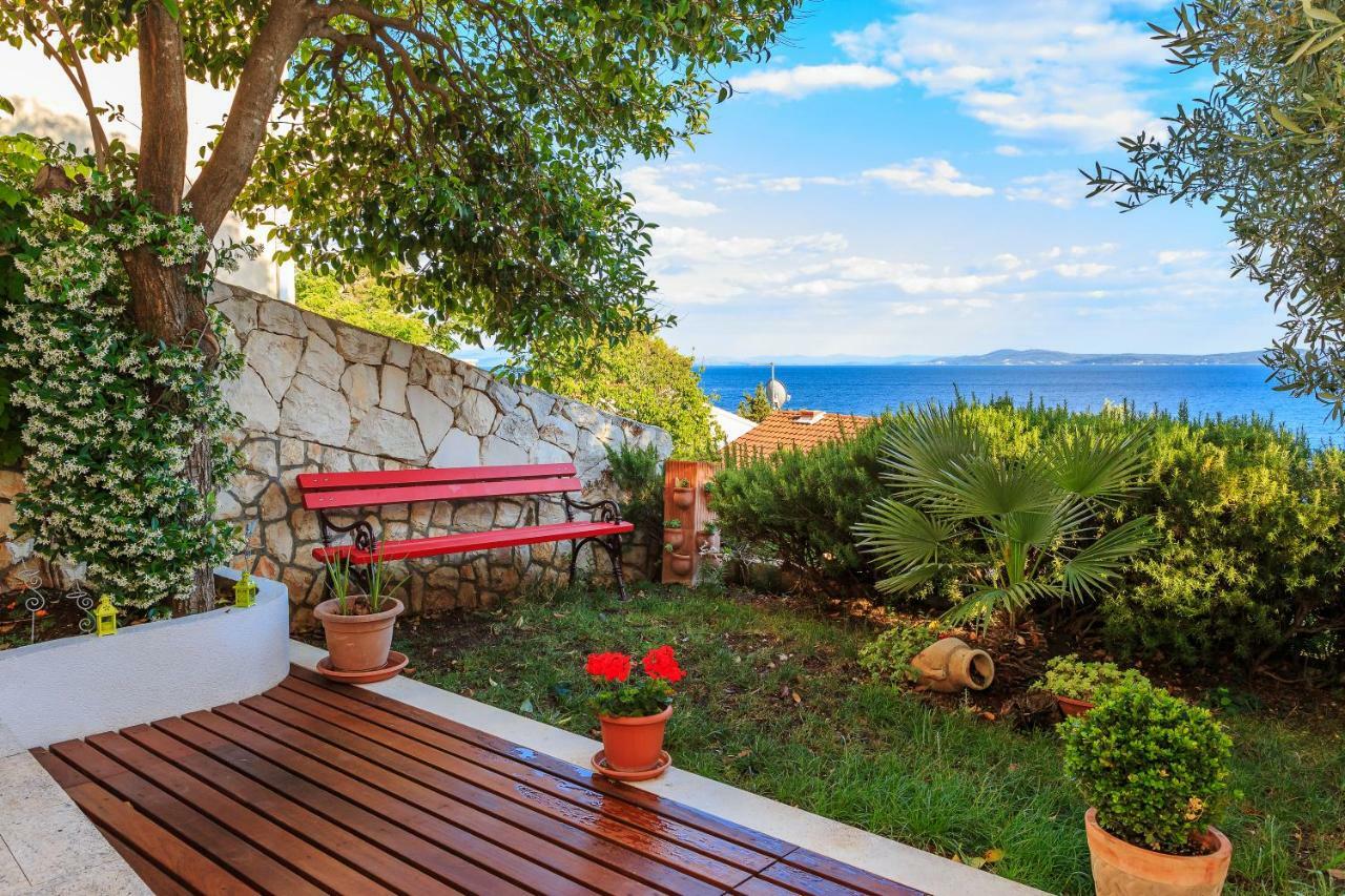Holiday Home Lola, Sea On A Palm! Heated Pool Трогир Экстерьер фото