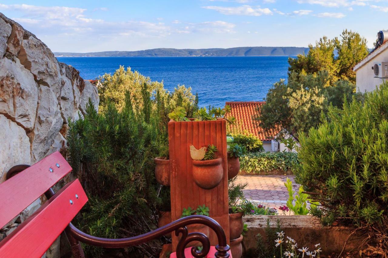 Holiday Home Lola, Sea On A Palm! Heated Pool Трогир Экстерьер фото