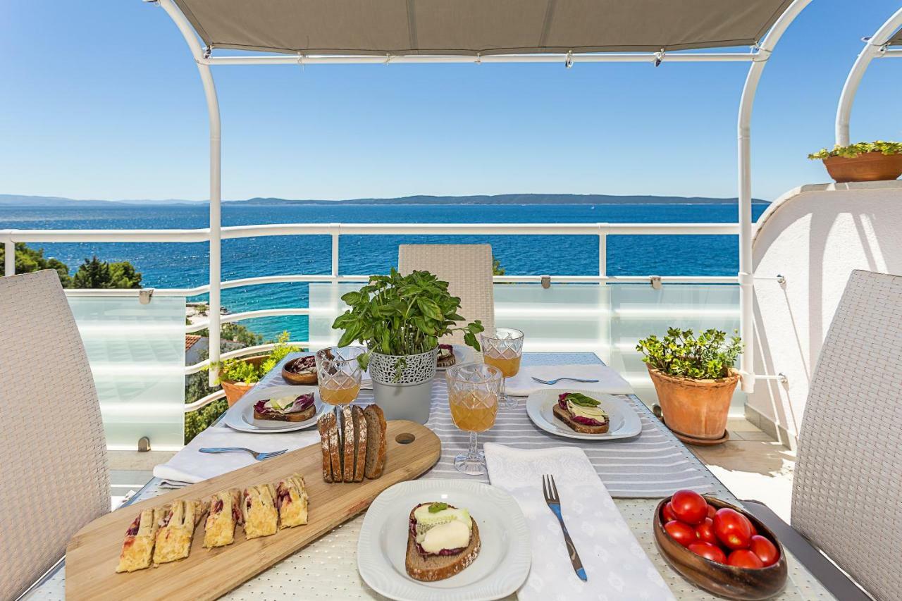 Holiday Home Lola, Sea On A Palm! Heated Pool Трогир Экстерьер фото
